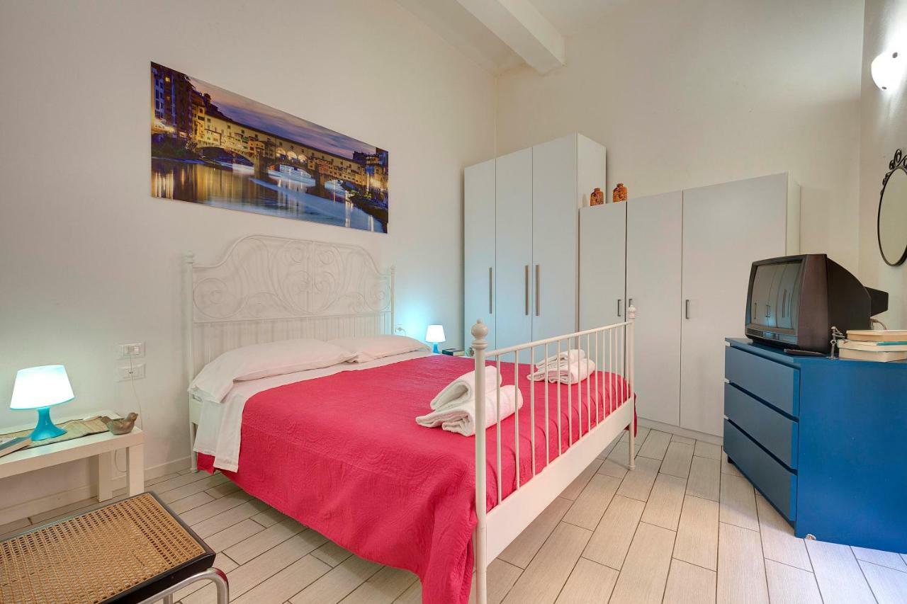 Ferienwohnung Appuntamento A Ponte Vecchio Florenz Exterior foto