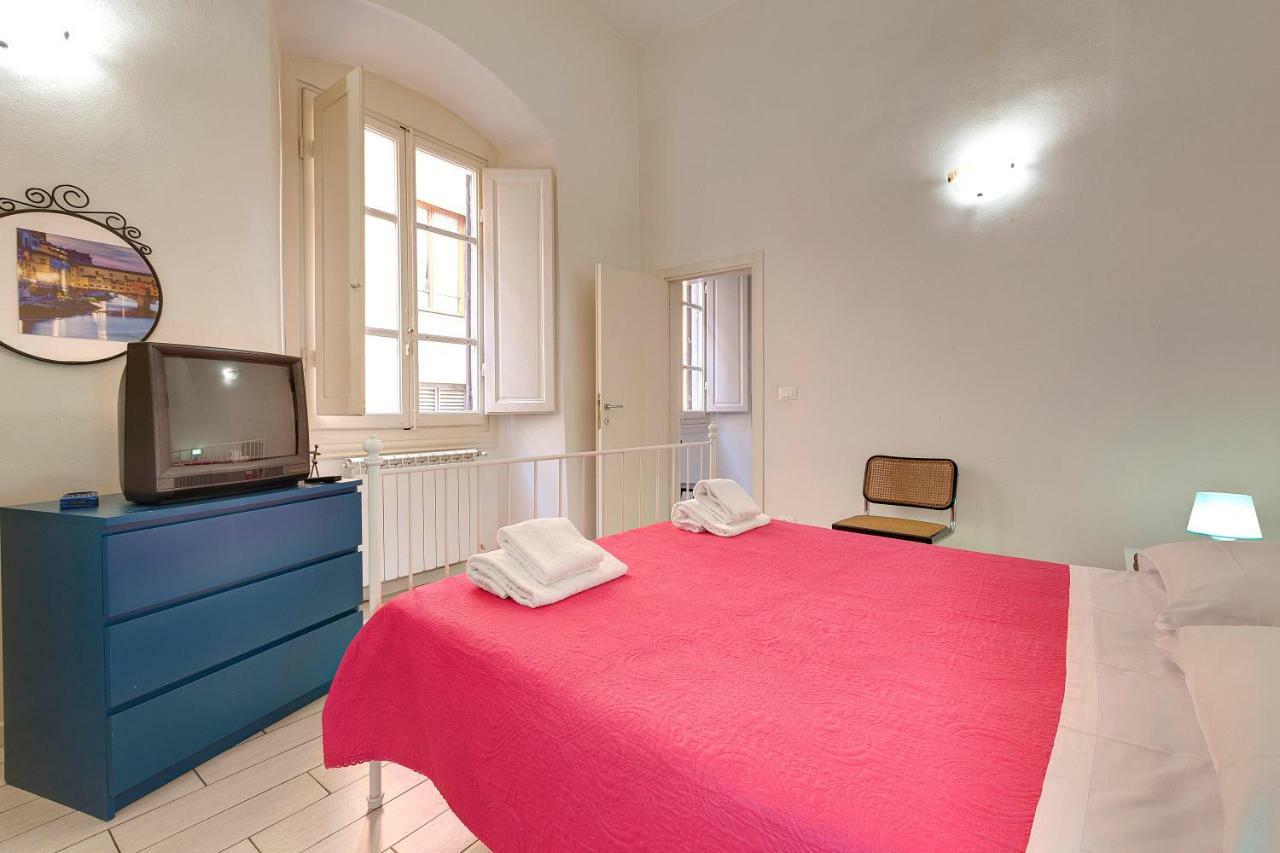 Ferienwohnung Appuntamento A Ponte Vecchio Florenz Exterior foto